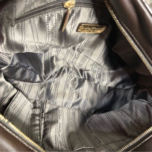 Salvatore Ferragamo Suede & Leather Shoulder Bag – Made in Italy - Picture 8 of 9